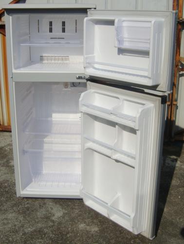 樂仕二手 國際二手130L兩門冰箱 各廠牌冷氣安裝~保養~配合裝潢廠安裝~現場估價評估