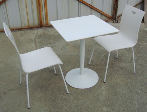 樂仕二手 白色一桌二椅組